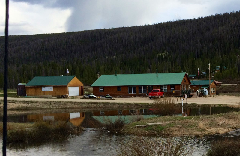 Rendezvous Creekside Lodge