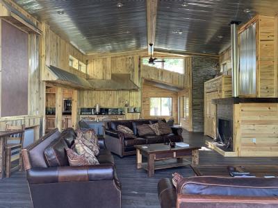 Elk Hollow Lodge - Spur Outfitters